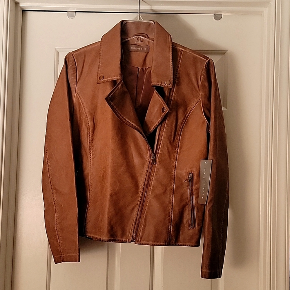 Bagatelle Vegan Leather Ladie's Bomber Jacket -- NWT -- Large